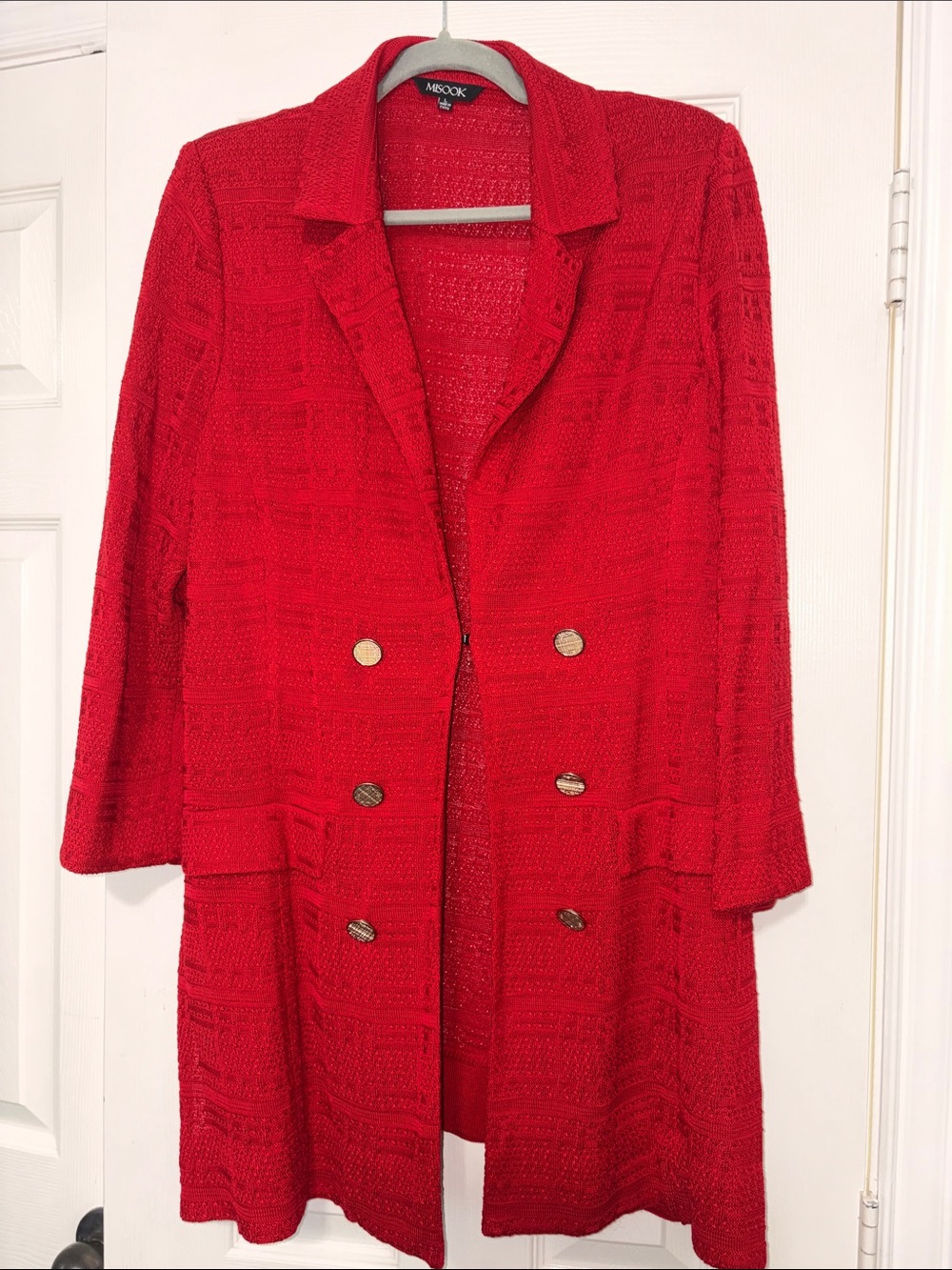 Misook Red Textured Knit cardigan sz Large with side slits mid length. Perfect!